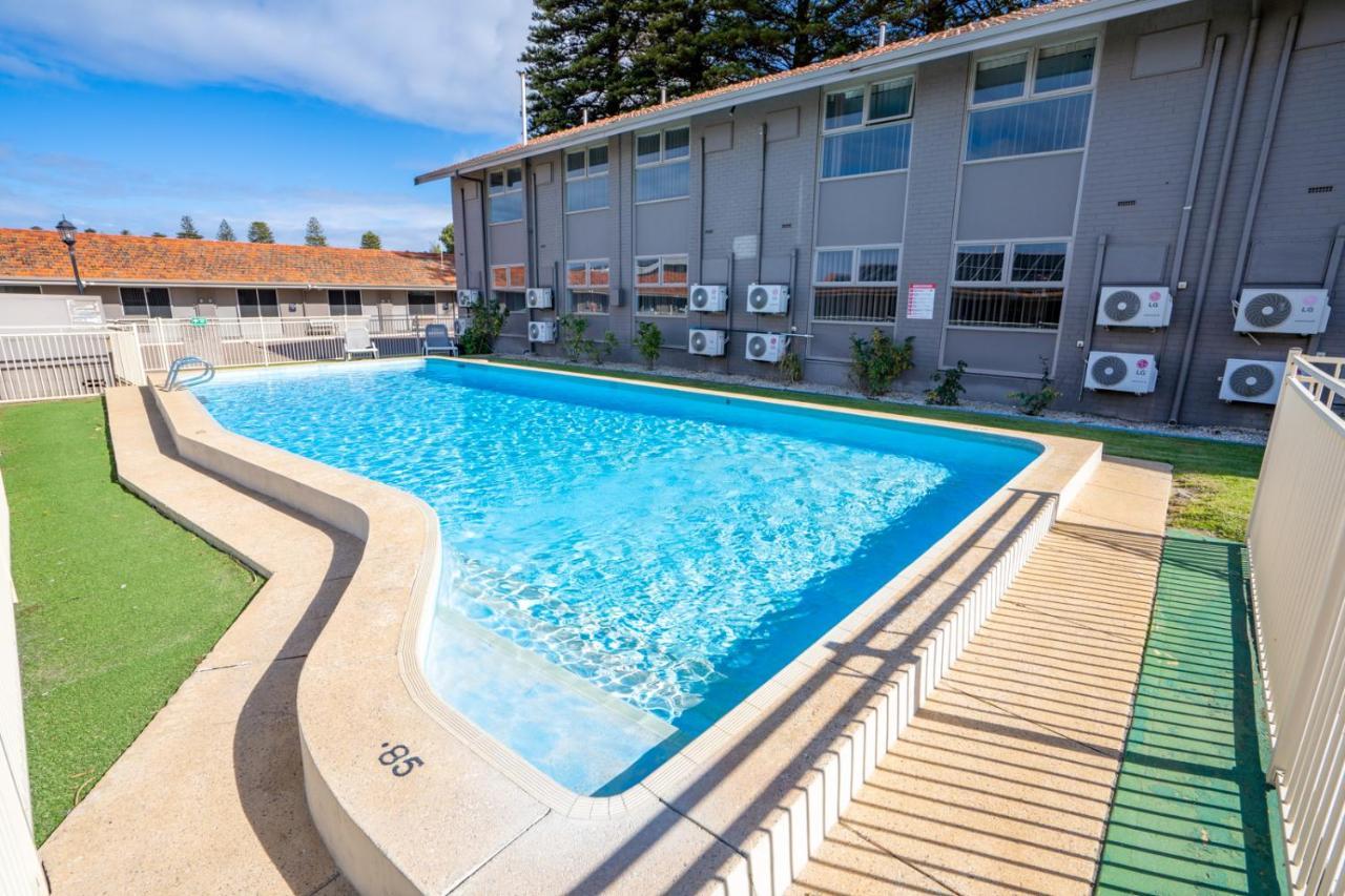 Hospitality Esperance Surestay Collection By Best Western (Adults Only) Esterno foto